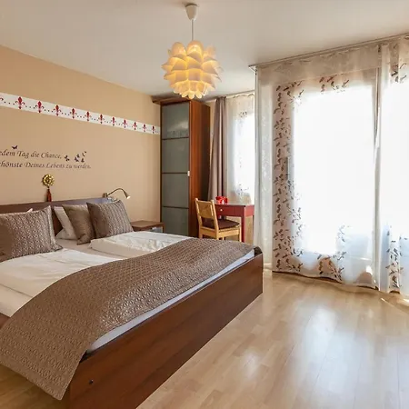 Ferienwohnung Mit Seeblick *